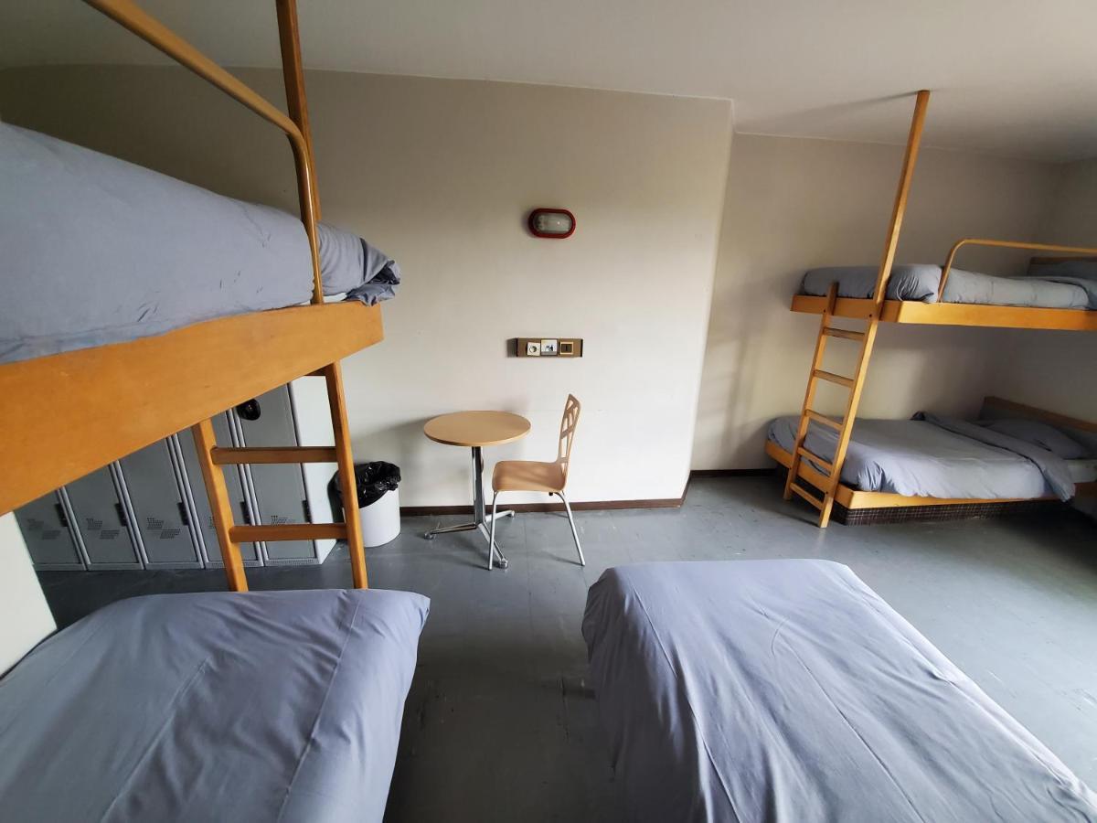 5-Bed Room with Bathroom